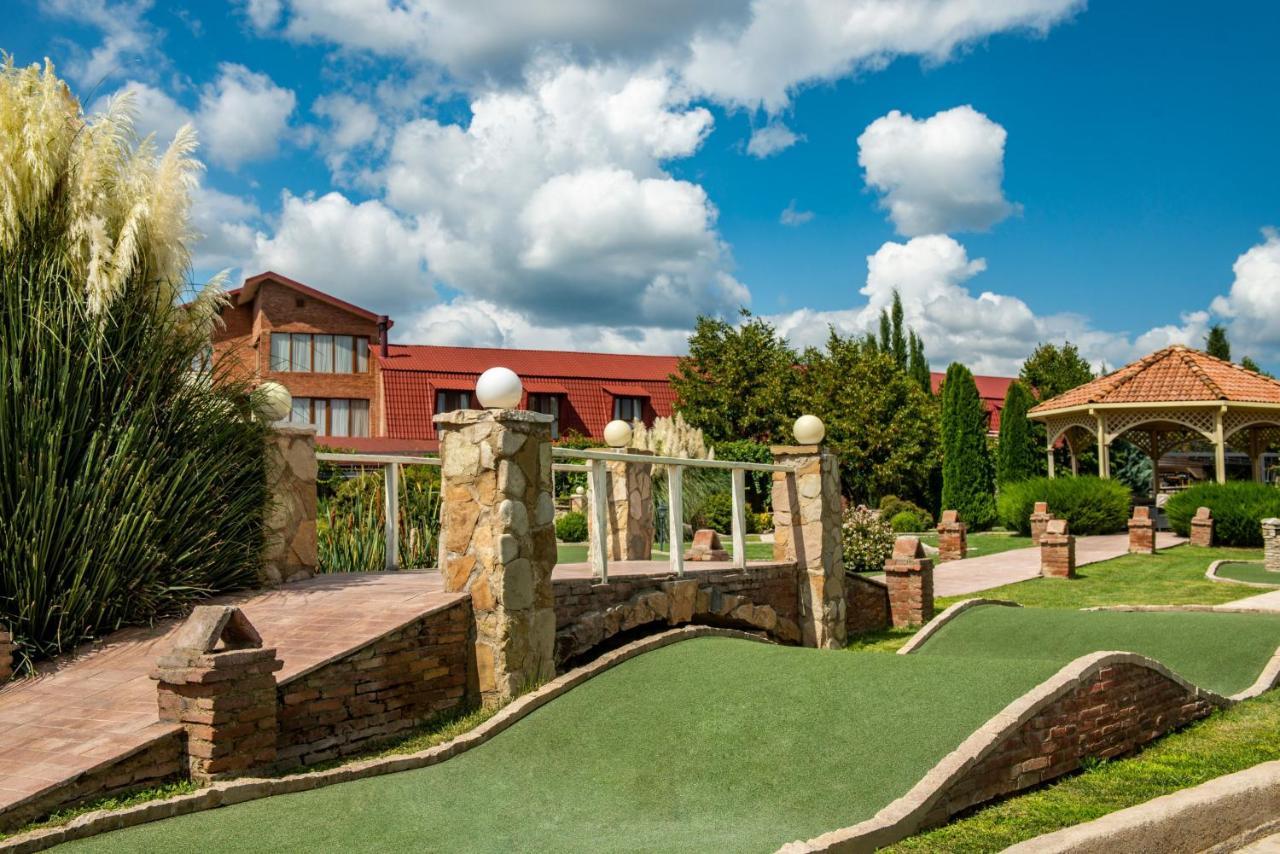 Ambassadori Kachreti Golf Resort Kachret'i Ngoại thất bức ảnh