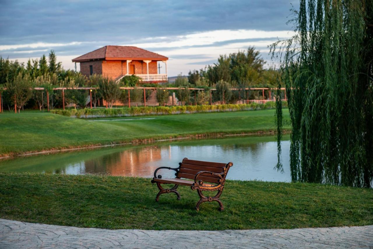 Ambassadori Kachreti Golf Resort Kachret'i Ngoại thất bức ảnh